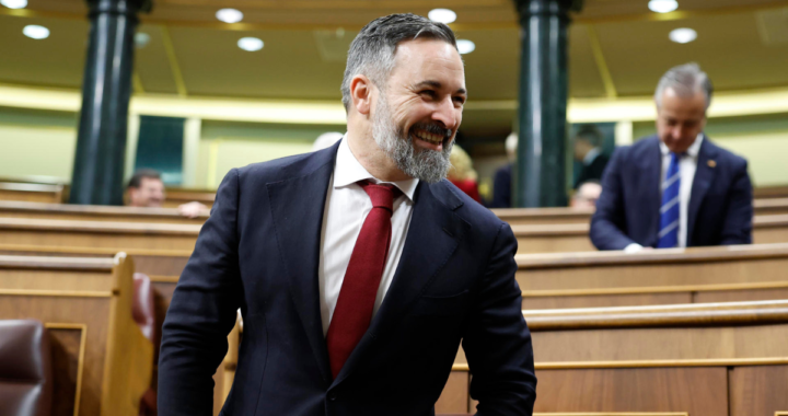 Abascal reprocha a Sánchez su «crueldad» y «sadismo» tras la dana