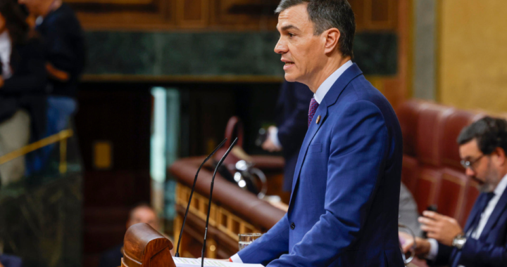 Sánchez acusa a Feijóo de dar más credibilidad a un «delincuente confeso» que a la Aemet
