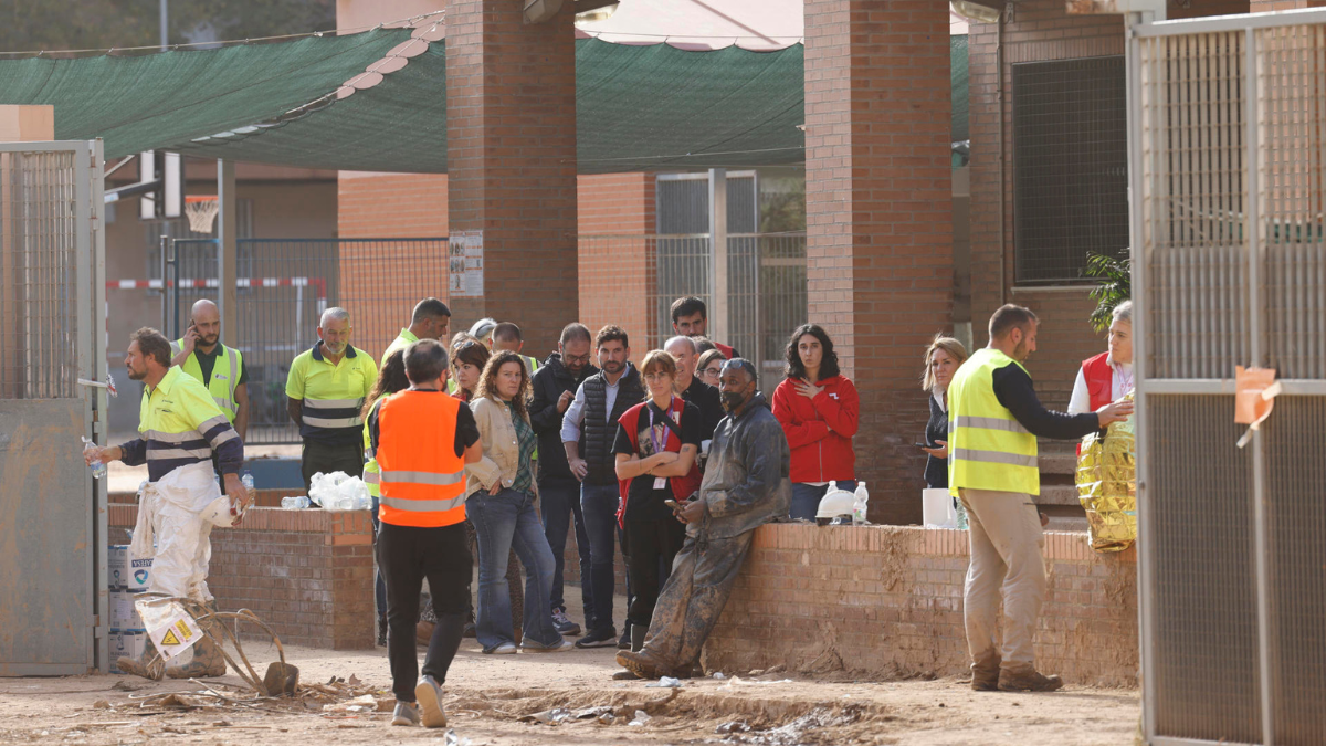 Conmoción por la muerte de un operario en un colegio afectado por la dana
