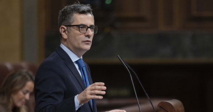 El Gobierno tantea cómo poner coto a las ‘querellas Manos Limpias’