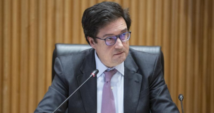 España «cumple» y estabiliza a más de 320.000 funcionarios