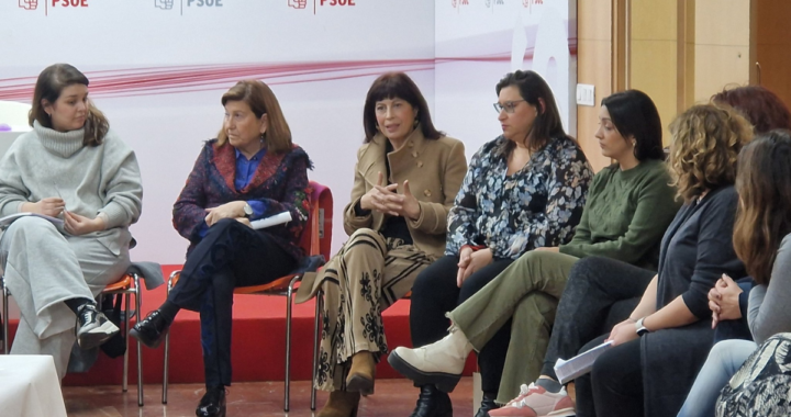 Redondo recurre al Nuevo Testamento para defender al alcalde al que niegan la comunión por su condición sexual